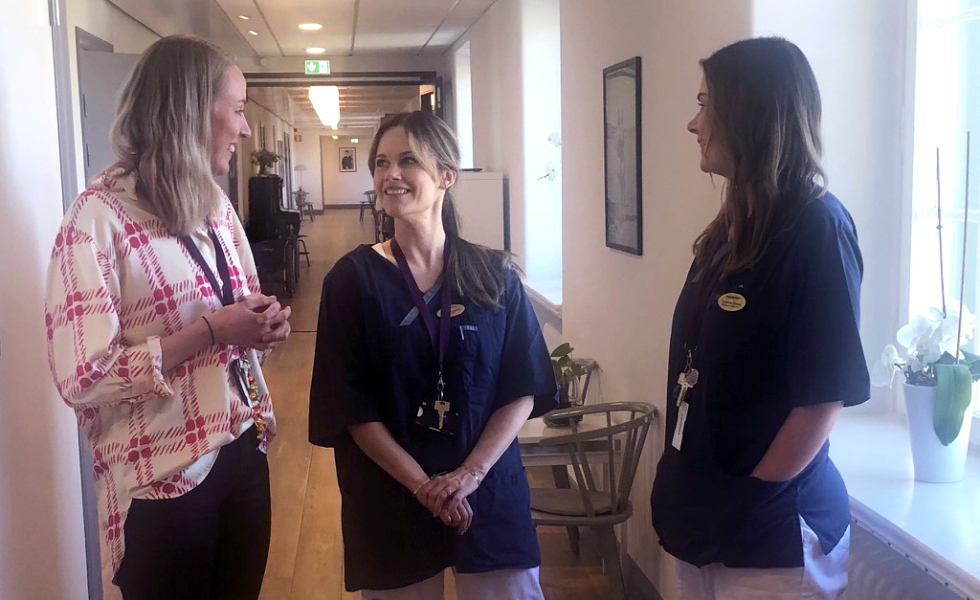 Prinsessan Sofia, Cecilia Carell och Charlotte Orrnert avslutar dagens slutenvårdspass på Mandometerkliniken vid Sophiahemmet